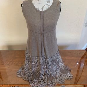 Sleeveless long sweater